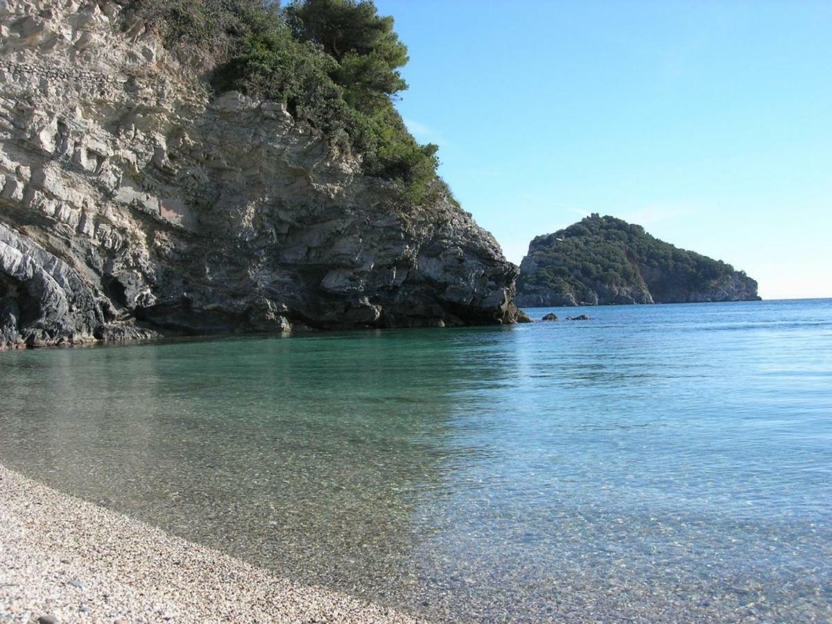 Apartamento “L'Alcova Delle Sirene” Bergeggi Exterior foto